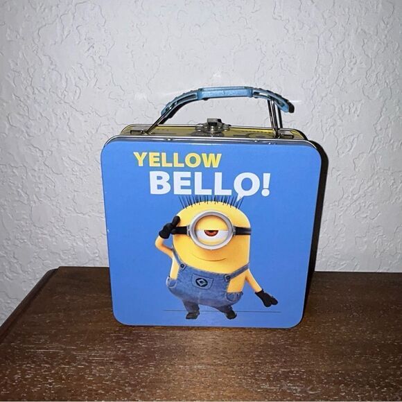 Mini Collectible Minion Yellow Bello Tin Lunchbox - Picture 4 of 4